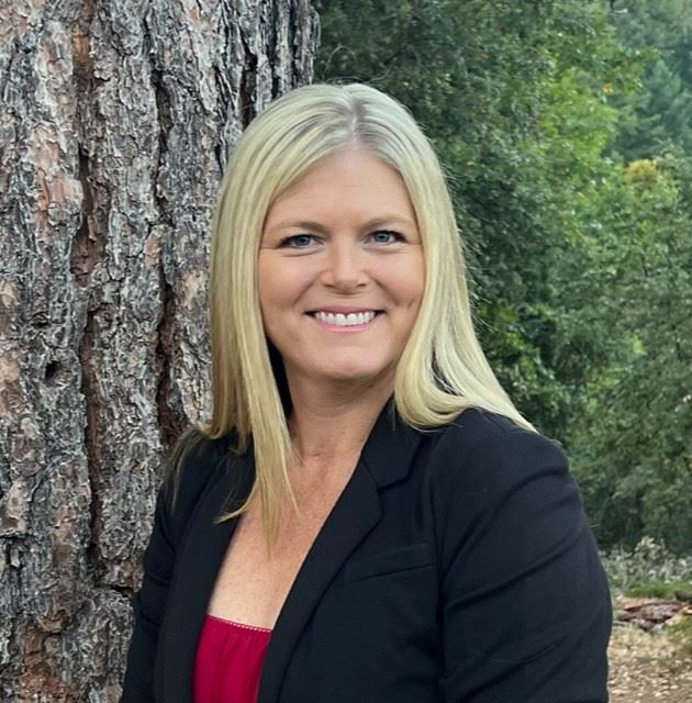 Annie Hockett Head Shot